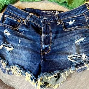 American Eagle Outfitters Cut-off shorts